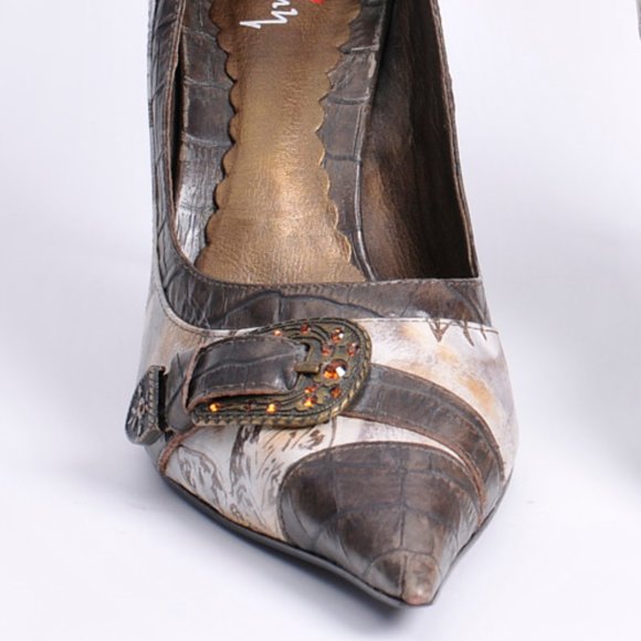 Luichiny 4" heels brown/beige 9M , Buckles Across Toes - Picture 10 of 10